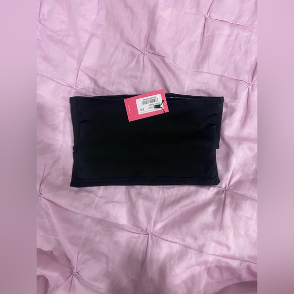 Edikted Black crop top - Picture 3 of 3